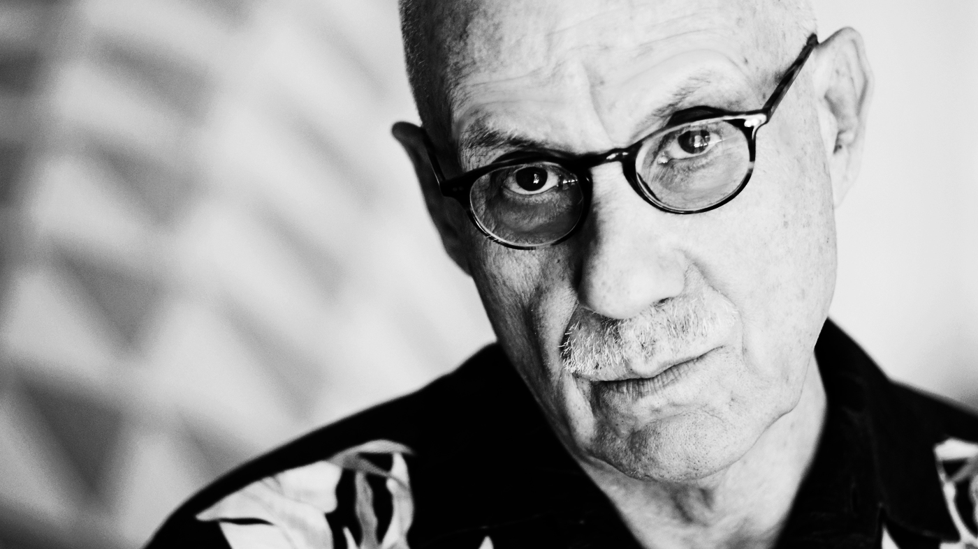 Citazioni di James Ellroy: “La storia brillava in un abbagliante…